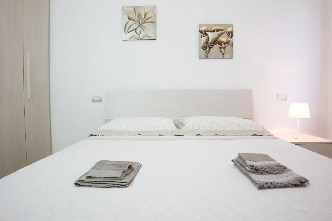 Pirandello Holidays Lecce 0*,